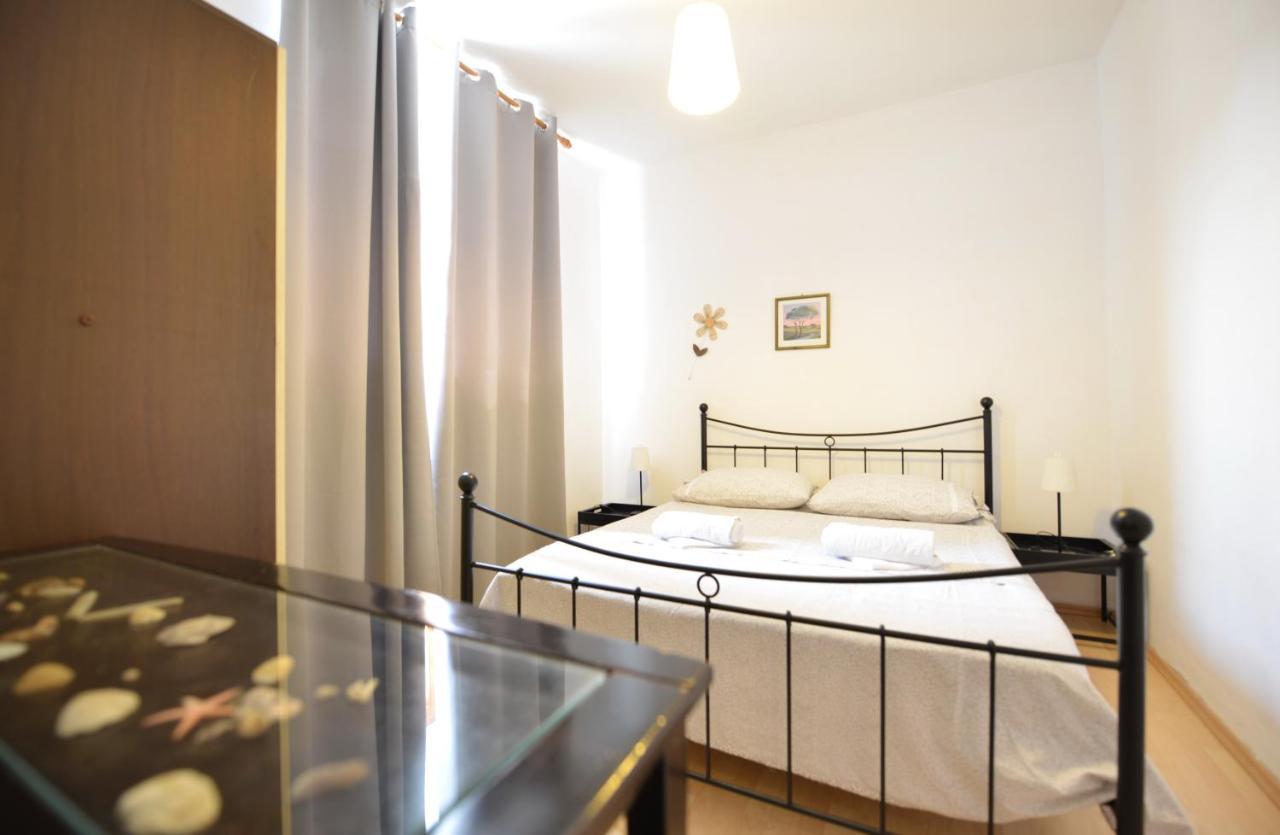 Apartman Perovic ซาดาร์ ภายนอก รูปภาพ