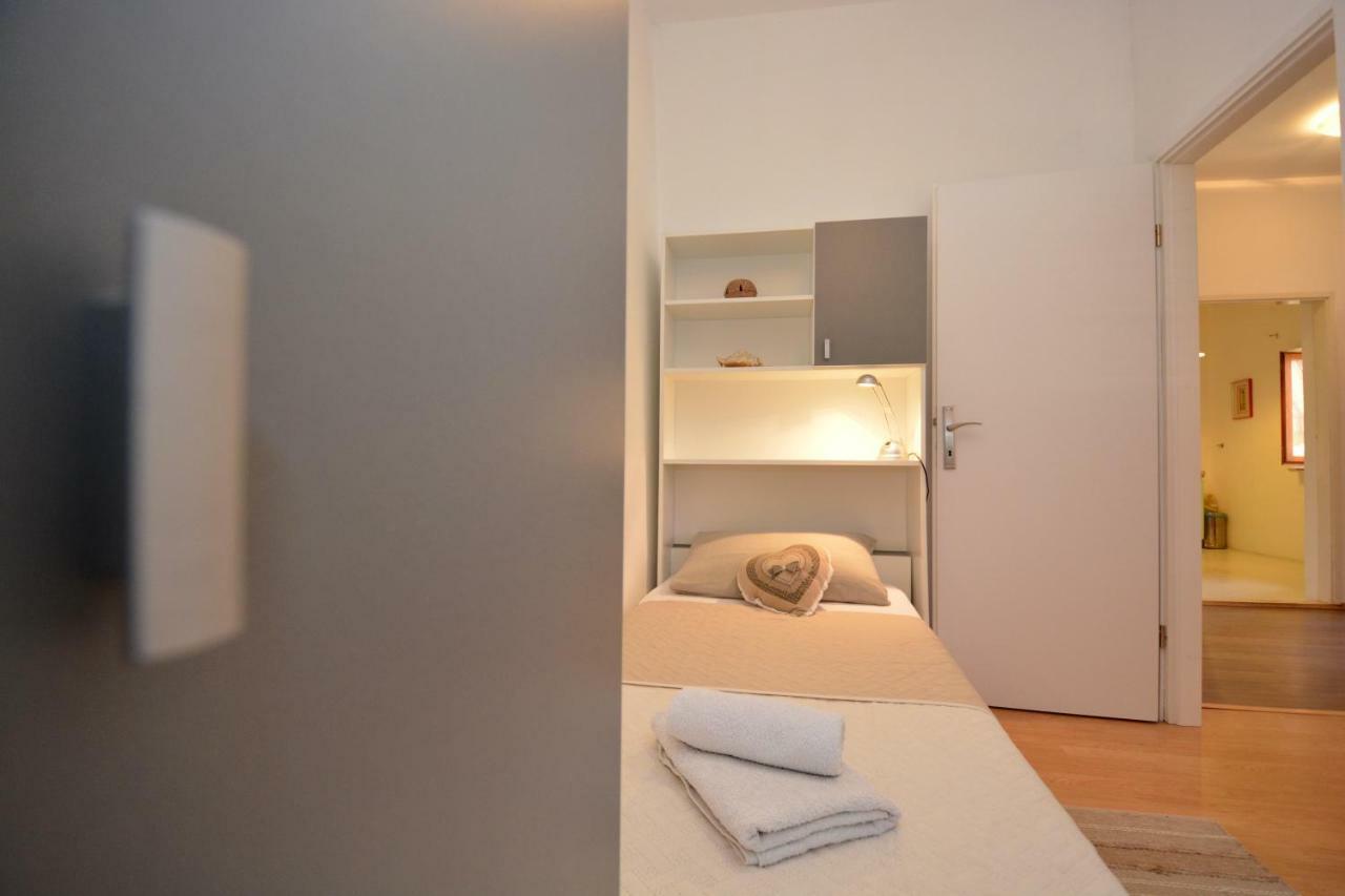 Apartman Perovic ซาดาร์ ภายนอก รูปภาพ